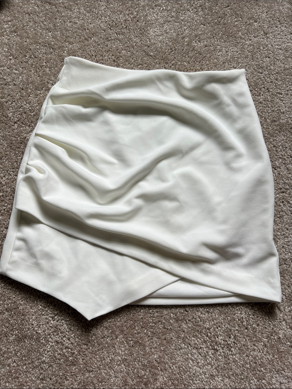 NWOT Zara white miniskirt size S